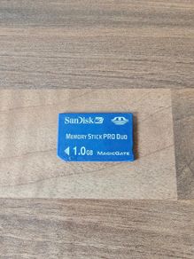 1GB Sandisk Memory Stick Pro Duo