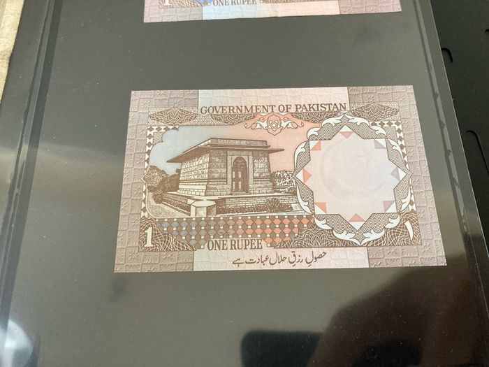 Pakistan banknotes lot