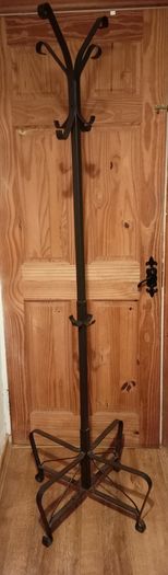 Coat stand