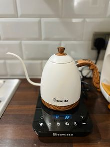 Brewista Artisan Electric Kettle for Pour Over