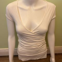 White top/tunic