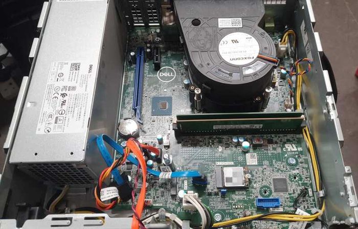 Dell OptiPlex 3070 SFF -  i5 9th Gen | 16GB RAM | Compact Desktop