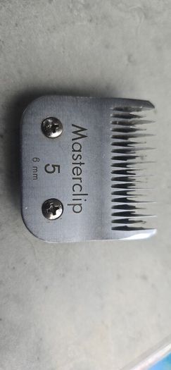 10 x used blades and Andis Dog Grooming Case - Andis - Masterclip - Groom Professional Equipment