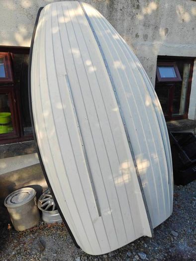 Fibreglass dingy