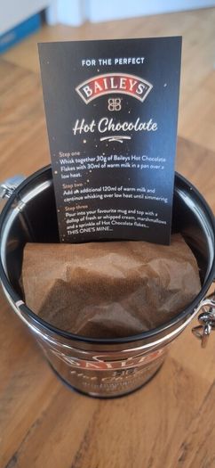 Baileys Hot Chocolate in Decorative Tin
