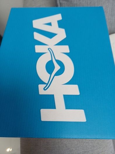 hoka runners