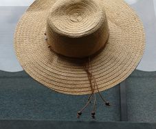 Lady's Sunhat.