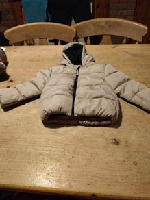 Boys F&F Jacket, like new. 12/18 months Height 86cm, 12.5 kg, 49 cm. 100% recycled polyester.