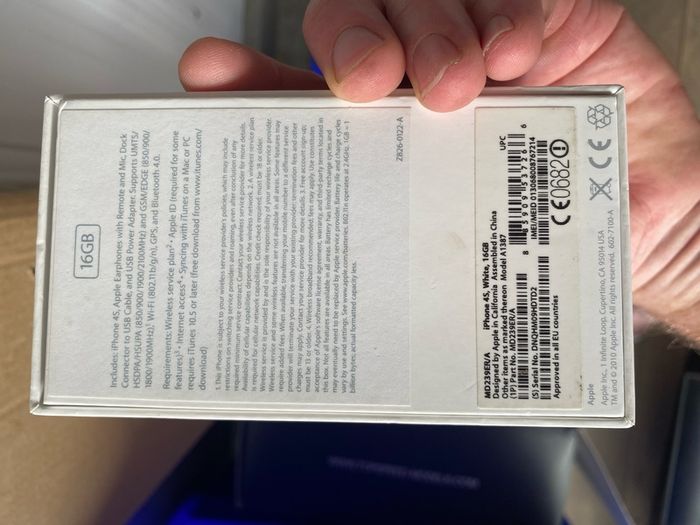 Iphone 4S 8gb white - great condition