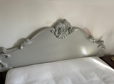 Wooden headboard and free bedbase