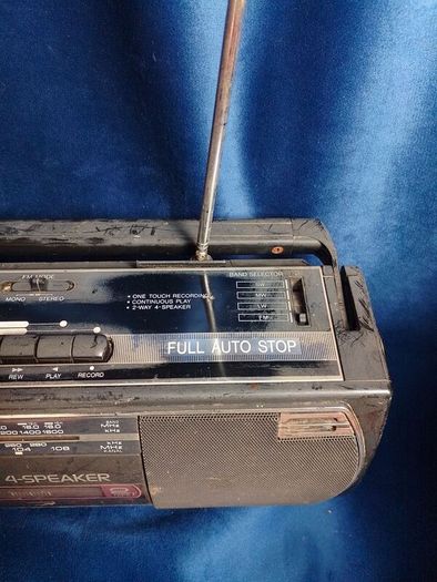 1988 sharp WQ-268 cassette radio player