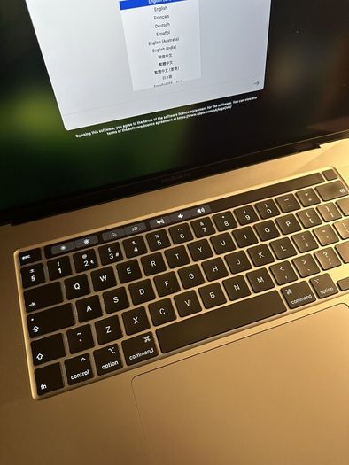 Apple MacBook Pro 16 2019 i7 16GB RAM 512GB SSD Space Grey