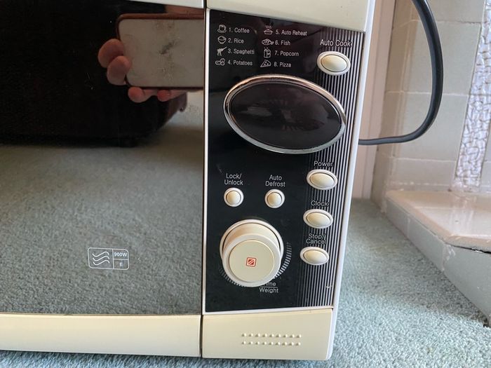 Fully Functional Microwave