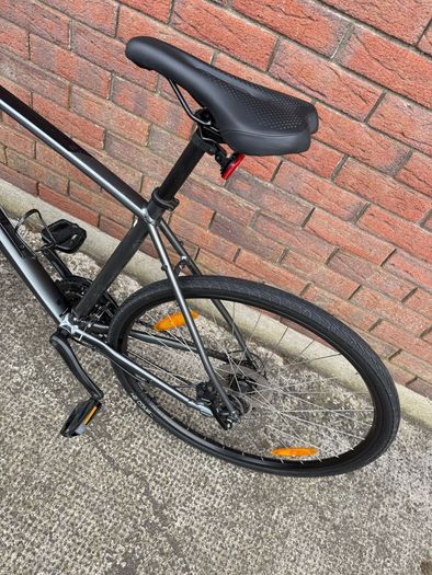 Trek FX 2 Hybrid Bike