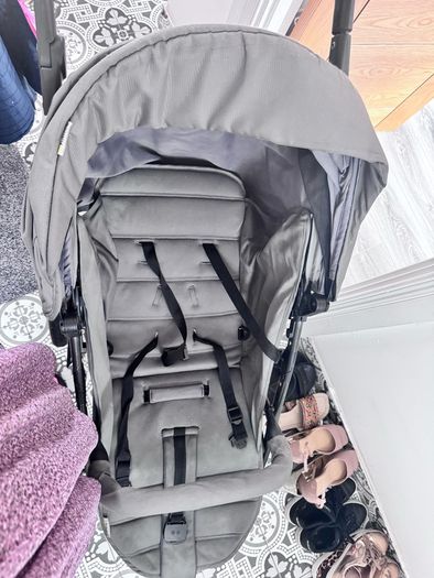 Hauk toddler pram