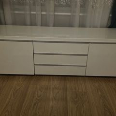 IKEA TV Bench in modern High Gloss White