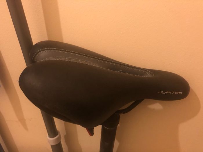 Jupiter bike saddle