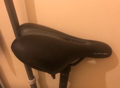 Jupiter bike saddle