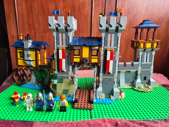 Lego Creator 3 in 1 Medieval Castle 31120