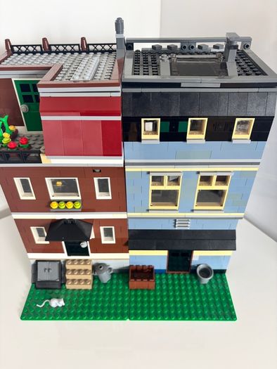 LEGO Creator Lot 6 Sets - 10232 10251 10246 10260 10218 10243
