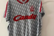 Liverpool Retro away jersey