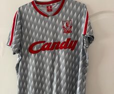 Liverpool Retro away jersey