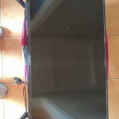 32" Denver Tv with remote