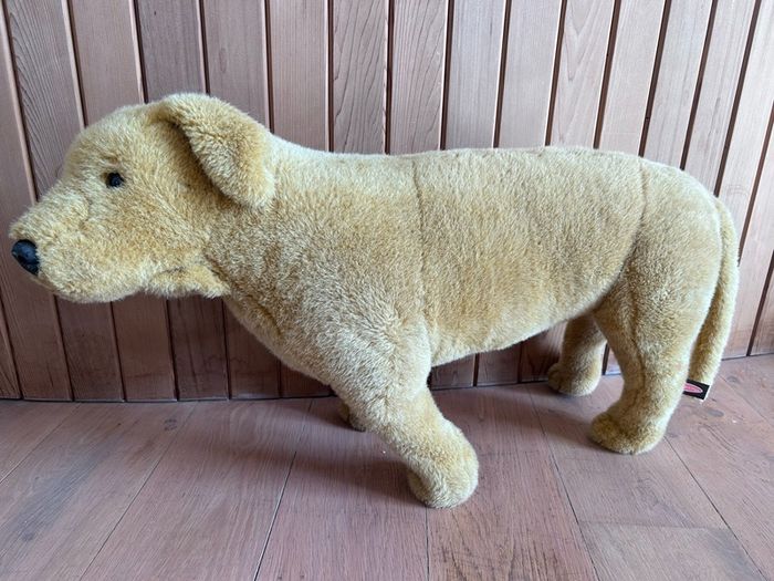 Melissa & Doug golden/yellow Labrador toy