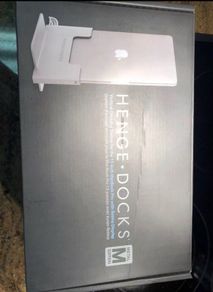 MacBook Pro dock