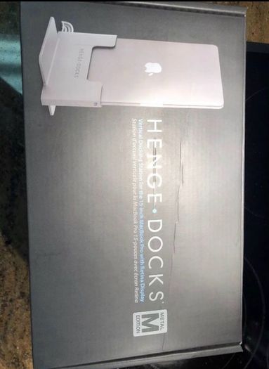 MacBook Pro dock