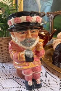 Beefeater Toby Jug Shorter& Son
