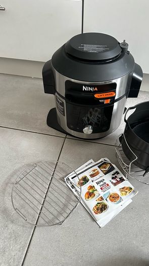 Ninja Foodi Max 7.5L 15-In-1 SmartLid Multi-Cooker
