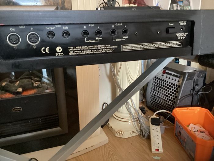 Roland Digital keyboard Piano (76 weight keys) in good condition