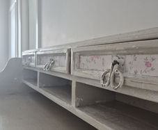 Writing/Vanity table