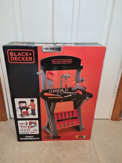 Black & Decker Toy Tool Bench