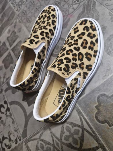Womens leopard print Vans