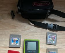 Nintendo game Boy colour with games pokemon broken?