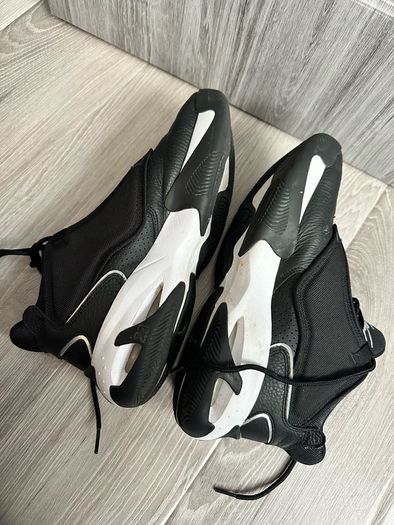 Jordan Max Trainers - UK 9.5