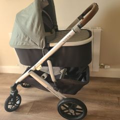 Uppababy Vista V2