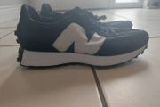 Mens New Blanace 327 trainers