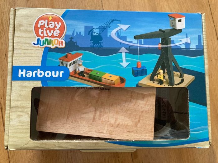 Wooden port