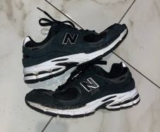New balance 2002r