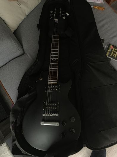 Jack & Danny Electric guitar with case