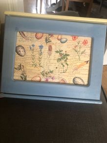 key  holder /organizer