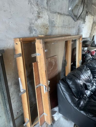 3 vlux windows for sale 300 the lot