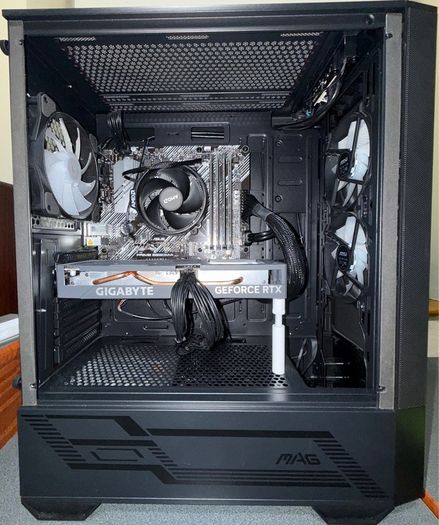 Custom Gaming Pc | Ryzen 5 5600x | Rtx 4060 8gb | 32gb Ram | B550