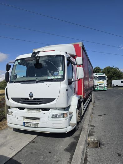 Renualt mid Curtain Sider