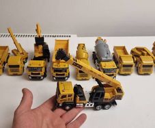 Construction vehicles toys set 10 pieces.