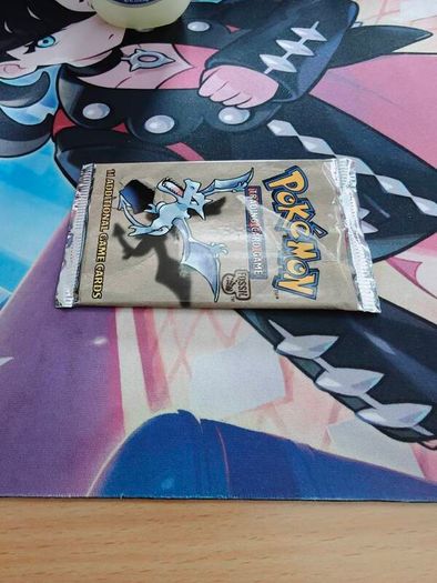Fossil booster pack 20.99 grams super minty Looking for trades or cash
