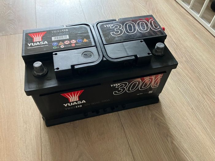 Automotive car/van battery 12V 80Ah 760A(EN) - YBX3110